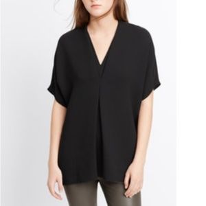 Vince double-V inverted pleat top, small